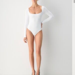 BNWT Aritzia Contour Bodysuit